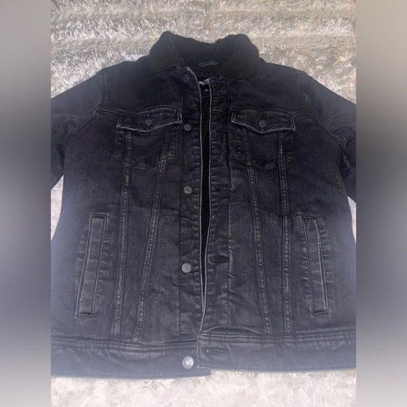 Men’s Hollister Sherpa Jean jacket - Picture 2 of 5